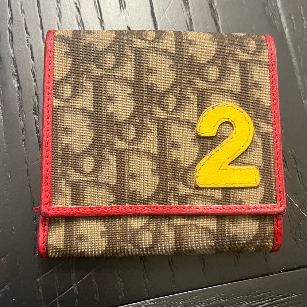 Dior wallet